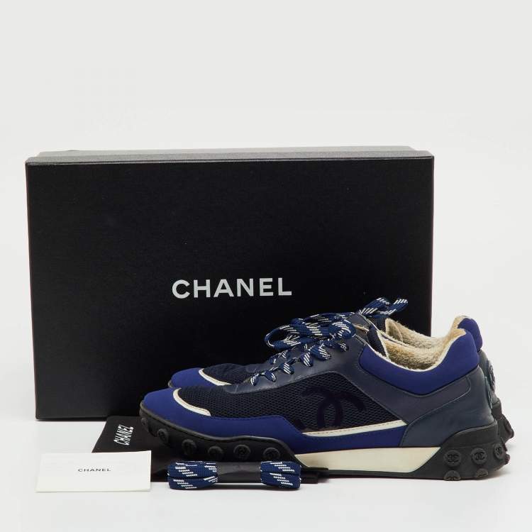Pre Owned Chanel Navy Blue/White Leather, Neoprene and Mesh CC Low Top Sneakers Size 40