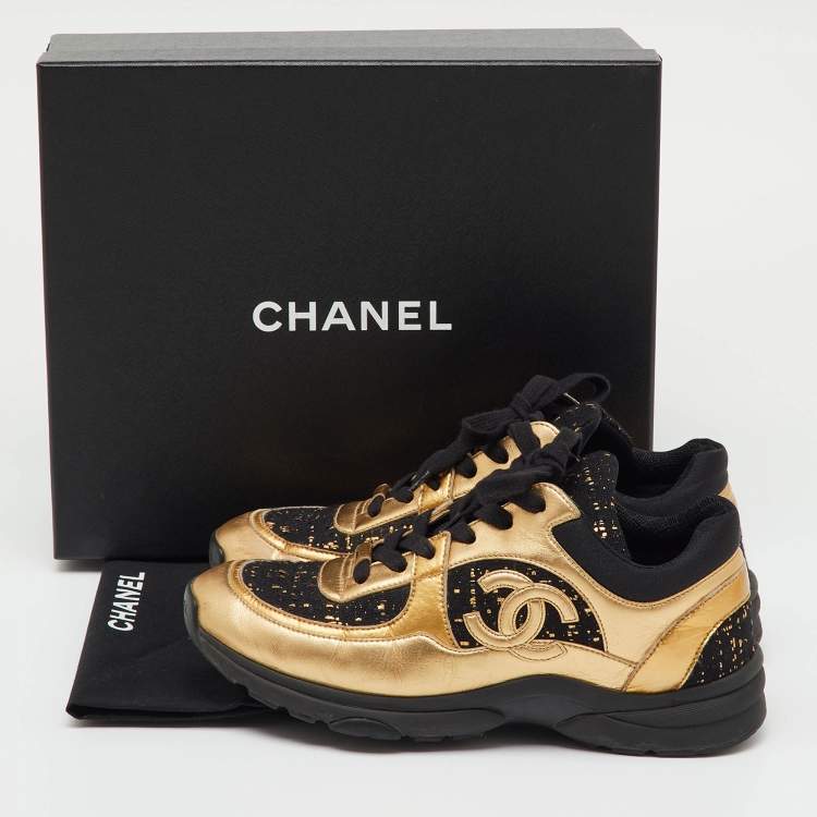 Pre Owned Chanel Black/Gold Leather and Tweed CC Low Top Sneakers Size 39