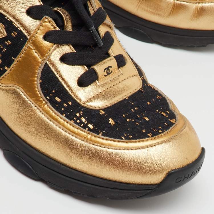 Pre Owned Chanel Black/Gold Leather and Tweed CC Low Top Sneakers Size 39