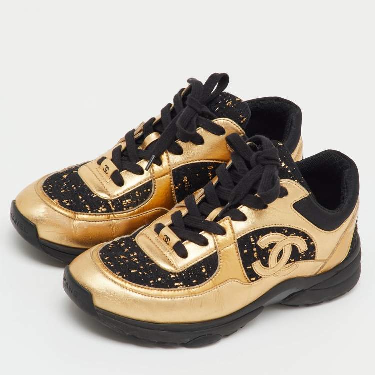 Pre Owned Chanel Black/Gold Leather and Tweed CC Low Top Sneakers Size 39