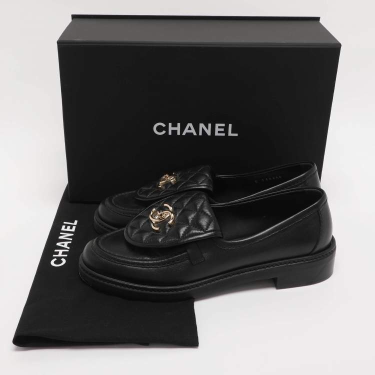Pre Owned Chanel Black Leather CC Turnlock Loafers Size 38