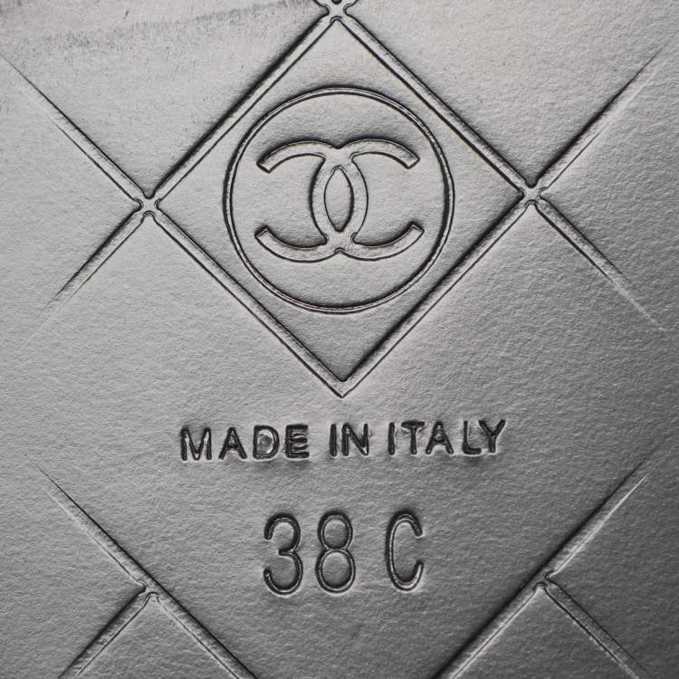 Pre Owned Chanel Black Leather CC Turnlock Loafers Size 38