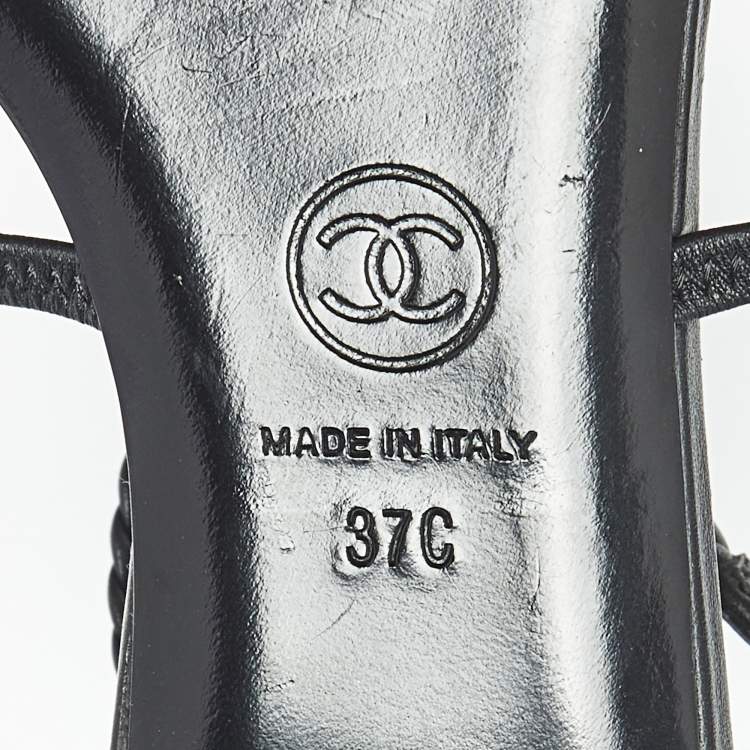 Pre Owned Chanel Black Leather and Woven Leather Strappy Flat Sandals Size 37