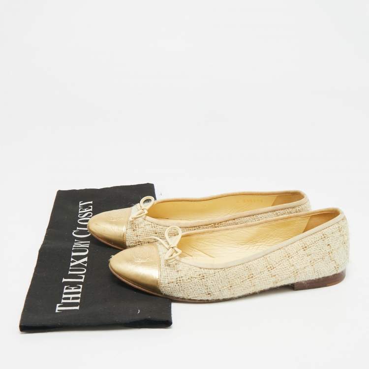 Pre Owned Chanel Gold/Cream  Leather and Tweed CC Ballet Flats Size 38.5