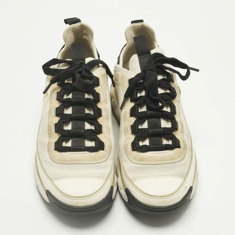 Pre Owned Chanel Grey/White Fabric and Leather CC Lace Up Sneakers Size 36.5