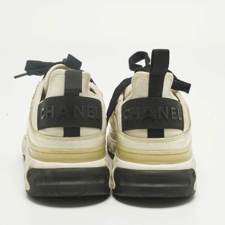 Pre Owned Chanel Grey/White Fabric and Leather CC Lace Up Sneakers Size 36.5