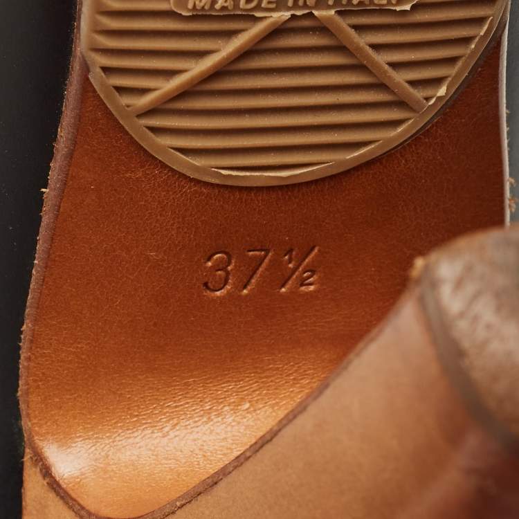 Pre Owned Chanel Black Leather Round Toe Pumps Size 37.5