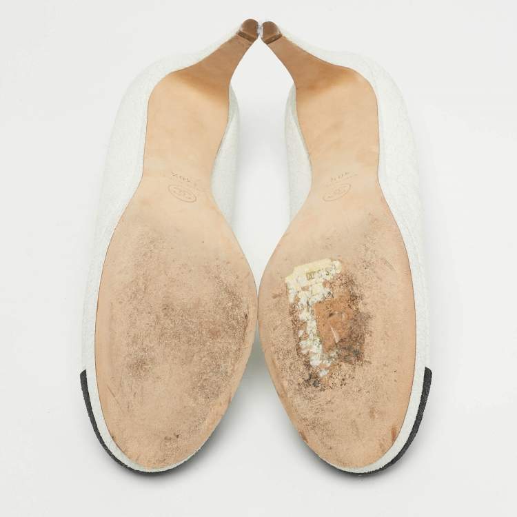 Pre Owned Chanel White/Black Nubuck Leather Platform Pumps Size 40.5