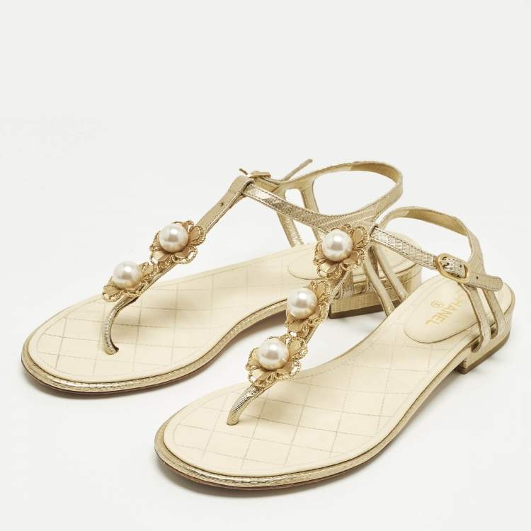 Pre Owned Chanel Gold Leather Pearl Camellia Thong T-Strap Flat Sandals Size 38.5
