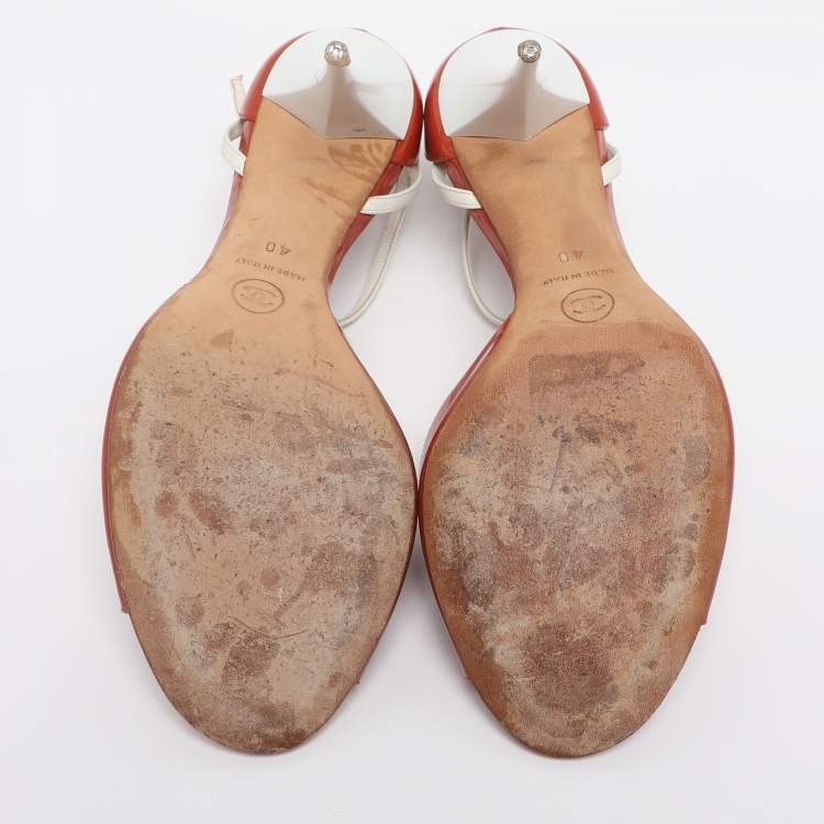 Pre Owned Chanel Brick Red/White Patent and Leather CC Ankle Strap Sandals Size 40