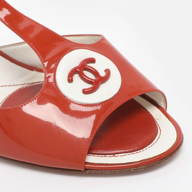 Pre Owned Chanel Brick Red/White Patent and Leather CC Ankle Strap Sandals Size 40