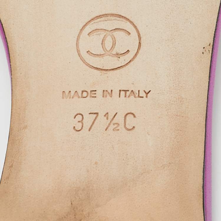 Pre Owned Chanel Purple/Navy Blue Leather CC Flat Slides Size 37.5