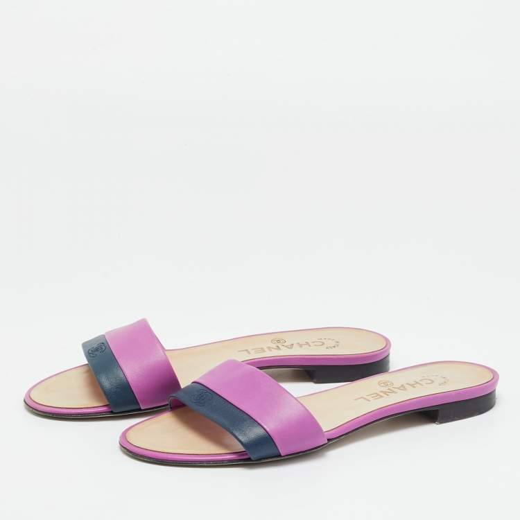 Pre Owned Chanel Purple/Navy Blue Leather CC Flat Slides Size 37.5