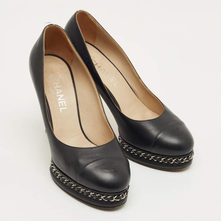 Pre Owned Chanel Navy Blue Leather Platform Pumps Size 39