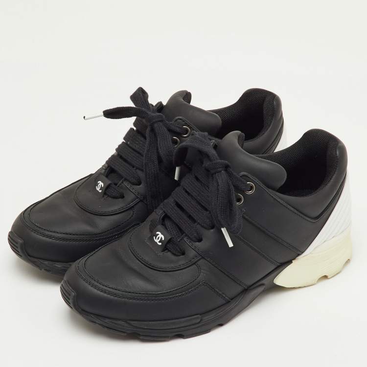 Pre Owned Chanel Black/White Leather CC Low Top Sneakers Size 36
