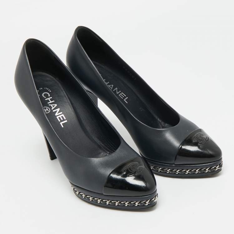 Pre Owned Chanel Two Tone Leather CC Cap-Toe Chain Detail Platform Pumps Size 38.5