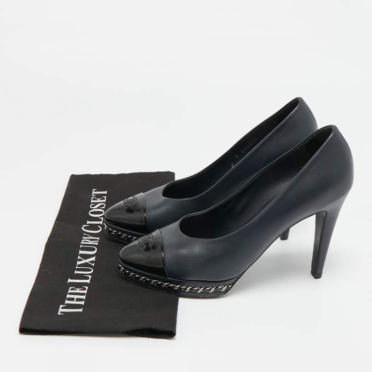 Pre Owned Chanel Two Tone Leather CC Cap-Toe Chain Detail Platform Pumps Size 38.5