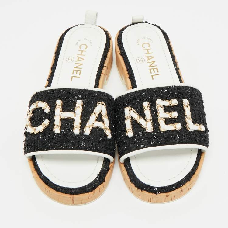 مملوكة مسبقًا Chanel Size 36 Black/White Tweed and Leather Logo Chain Link Cork Slide Sandals