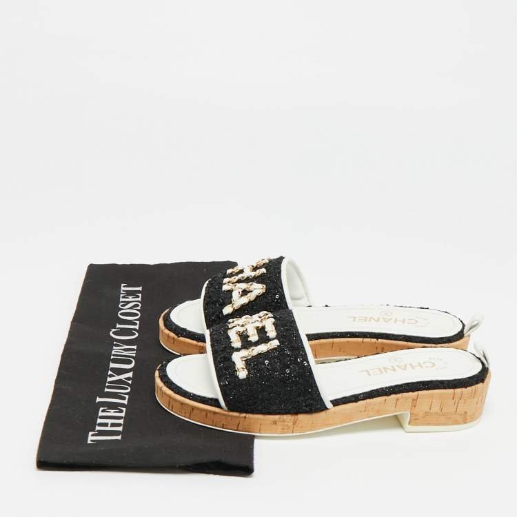 مملوكة مسبقًا Chanel Size 36 Black/White Tweed and Leather Logo Chain Link Cork Slide Sandals