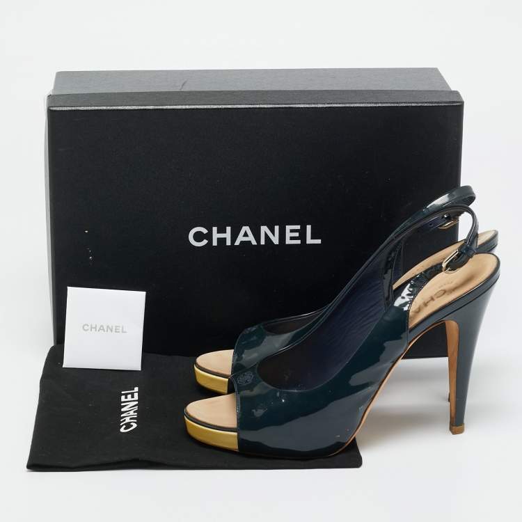 Pre Owned Chanel Size 40.5 Navy Blue Patent Leather CC Open Toe Platform Slingback Sandals