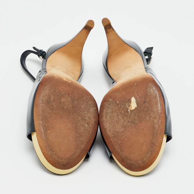 Pre Owned Chanel Size 40.5 Navy Blue Patent Leather CC Open Toe Platform Slingback Sandals