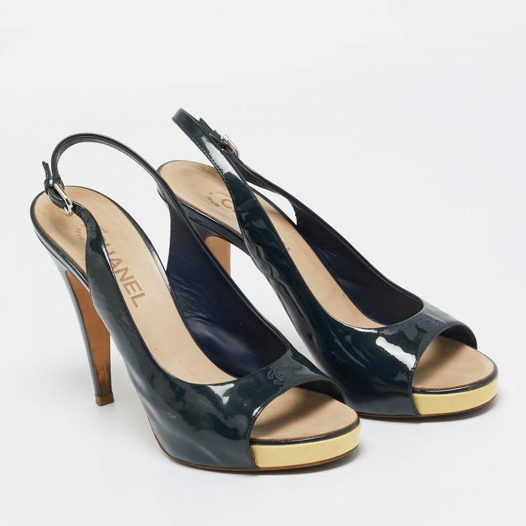 Pre Owned Chanel Size 40.5 Navy Blue Patent Leather CC Open Toe Platform Slingback Sandals