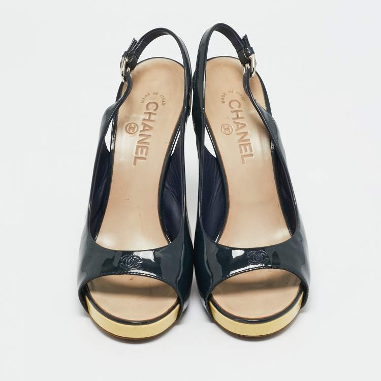 Pre Owned Chanel Size 40.5 Navy Blue Patent Leather CC Open Toe Platform Slingback Sandals