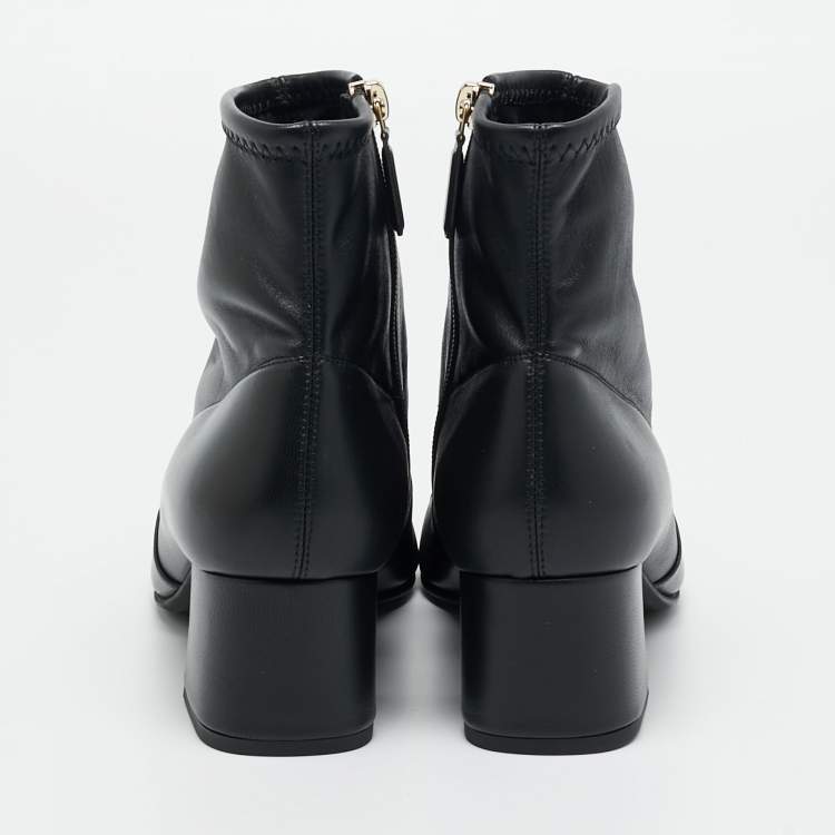 مملوكة مسبقًا Chanel Size 38 Black Leather CC Cap Toe Ankle Length Boots