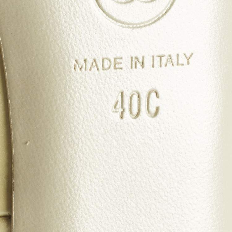 Pre Owned Chanel Size 40 Cream Patent Leather CC Pearl Embellished Heel Peep Toe Pumps