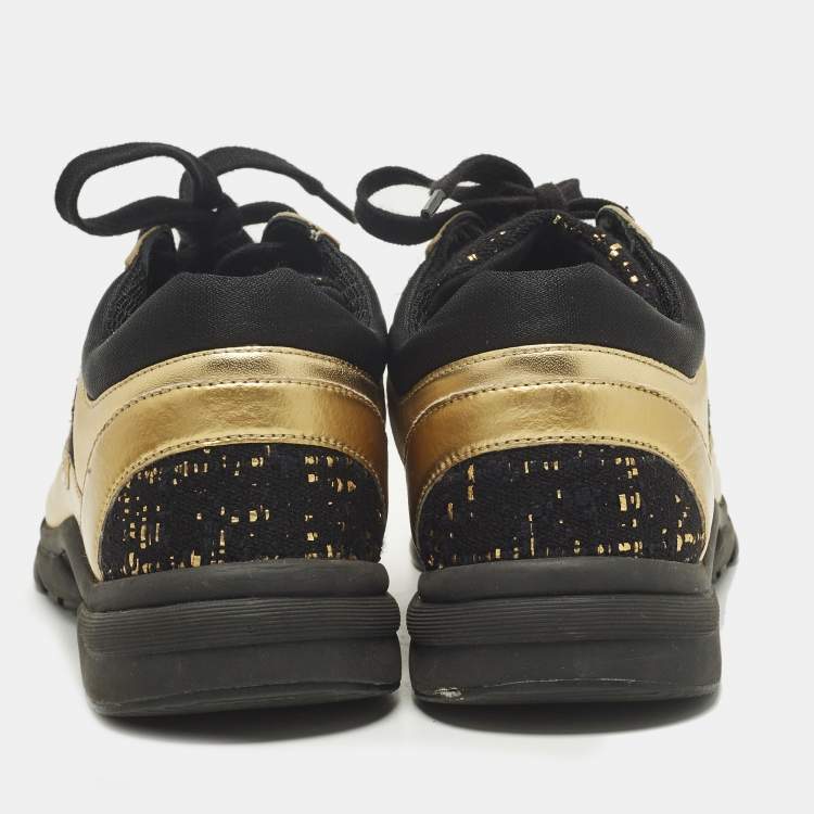 Pre Owned Chanel CC Size 37 Black Leather and Tweed Low Top Sneakers