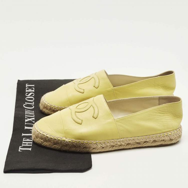 Pre Owned Chanel CC Size 40 Green Leather Espadrille Flats