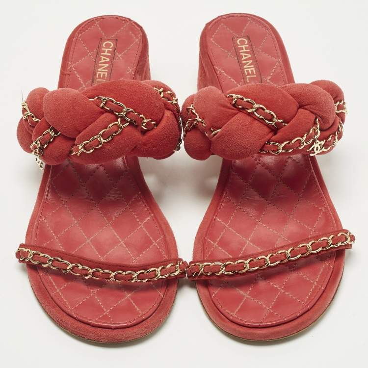 Pre Owned Chanel Size 40 Red Suede Chain Embellished Slide Sandals