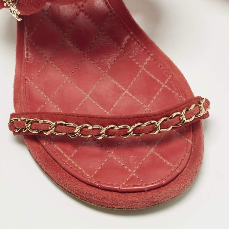 Pre Owned Chanel Size 40 Red Suede Chain Embellished Slide Sandals