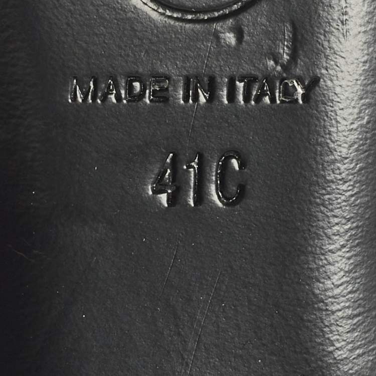 مملوكة مسبقًا Chanel CC Cap Toe Size 41 Black Canvas and Leather Block Heel Slingback Pumps