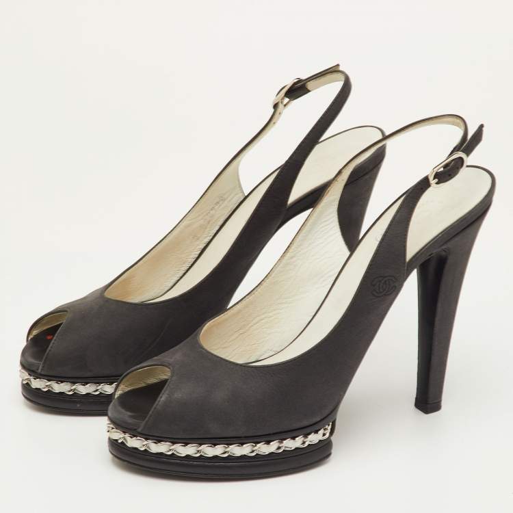 مملوكة مسبقًا Chanel Size 40.5 Black Leather Chain Link Platform Slingback Sandals