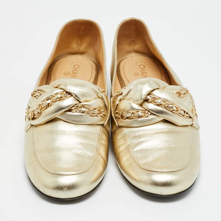 Pre Owned Chanel Logo Embellished Size 38 Gold Leather Loafers