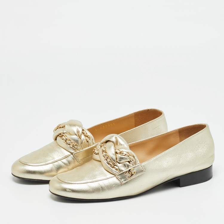 Pre Owned Chanel Logo Embellished Size 38 Gold Leather Loafers