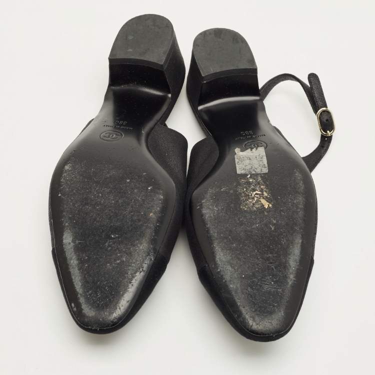 Pre Owned Chanel CC Cap Toe Size 38 Black Fabric and Nubuck Leather Slingback Pumps