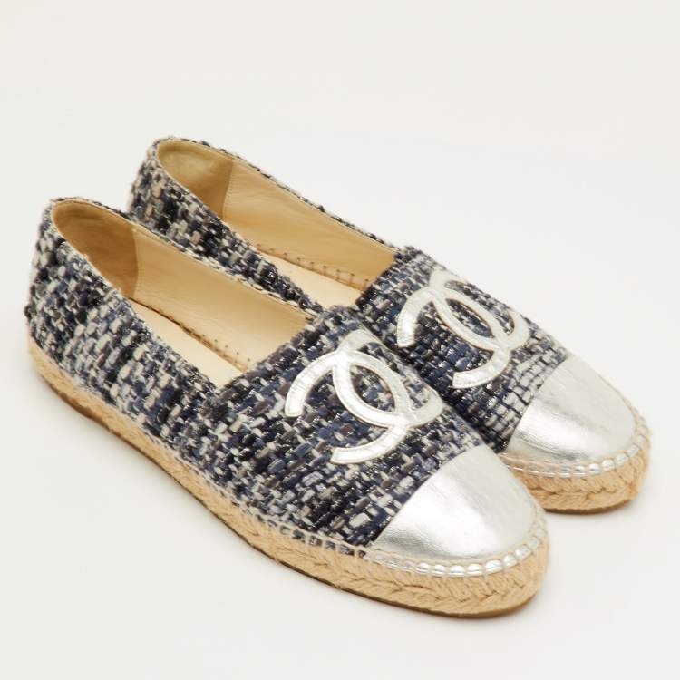 Pre Owned Chanel CC Size 39 Navy Blue/Silver Metallic Leather and Tweed Espadrille Flats
