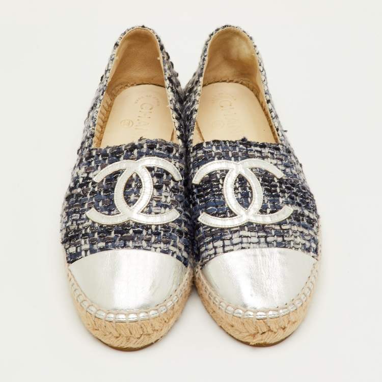 Pre Owned Chanel CC Size 39 Navy Blue/Silver Metallic Leather and Tweed Espadrille Flats