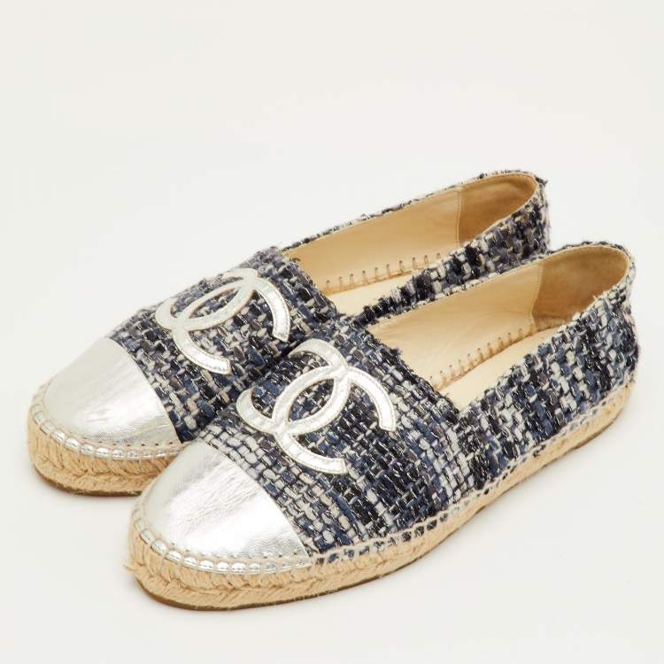 Pre Owned Chanel CC Size 39 Navy Blue/Silver Metallic Leather and Tweed Espadrille Flats