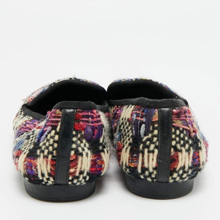 Pre Owned Chanel CC Size 40 Multicolor Leather and Tweed Cap Toe Loafers