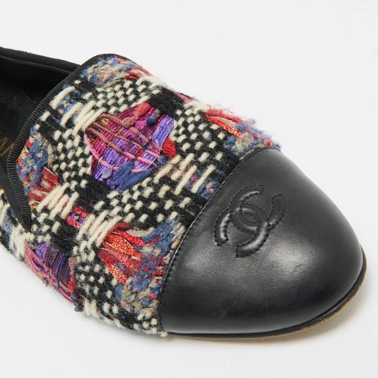 Pre Owned Chanel CC Size 40 Multicolor Leather and Tweed Cap Toe Loafers