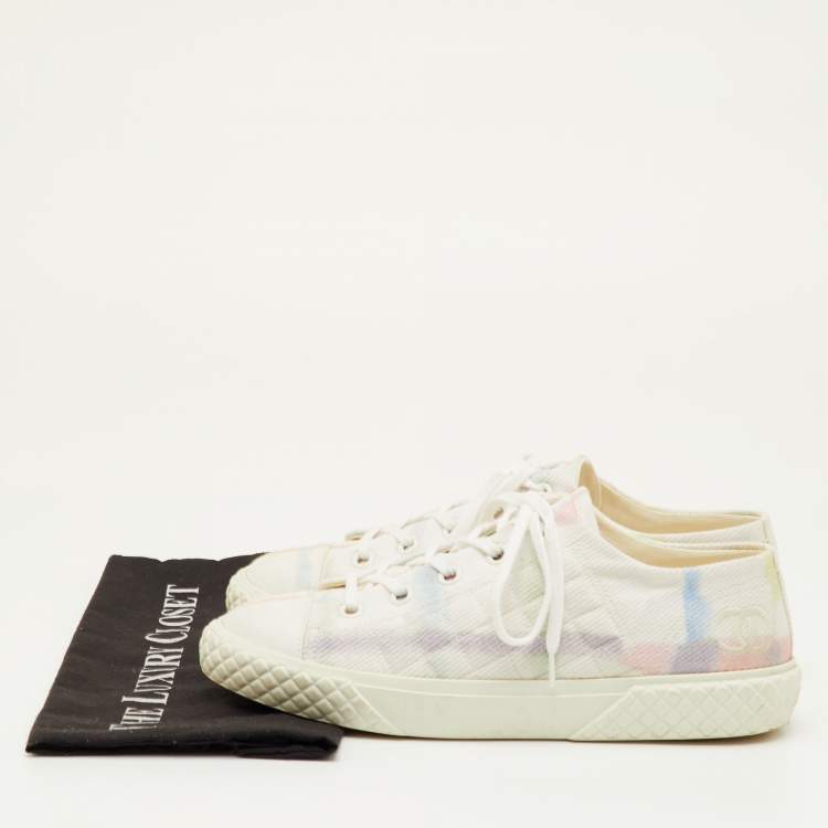Pre Owned Chanel Size 39.5 White CC Check Canvas Low Top Sneakers