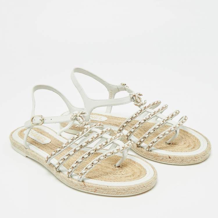 Pre Owned Chanel CC Size 41 White Leather Chain Detail Ankle Strap Flat Sandals