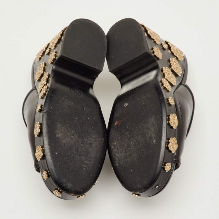 Pre Owned Chanel Camelia Embellished Size 40 Black Leather Platform Wedge Sandals