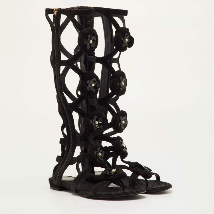 Pre Owned Chanel CC Camellia Size 38.5 Black Suede Gladiator Flat Sandals