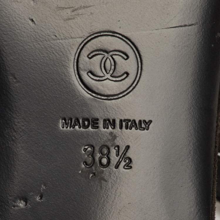 Pre Owned Chanel CC Camellia Size 38.5 Black Suede Gladiator Flat Sandals