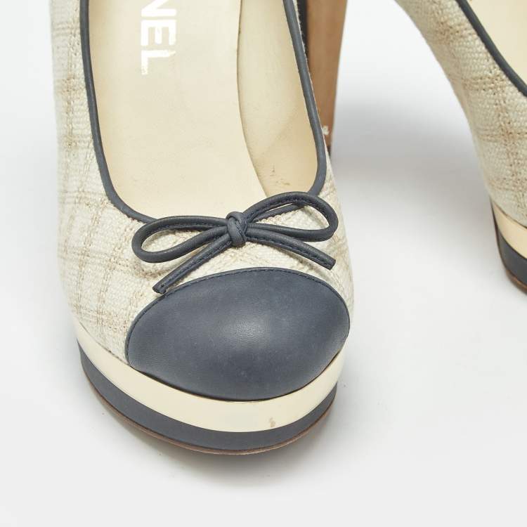 Pre Owned Chanel CC Size 36 Cream/Blue Leather and Tweed Platform Pumps