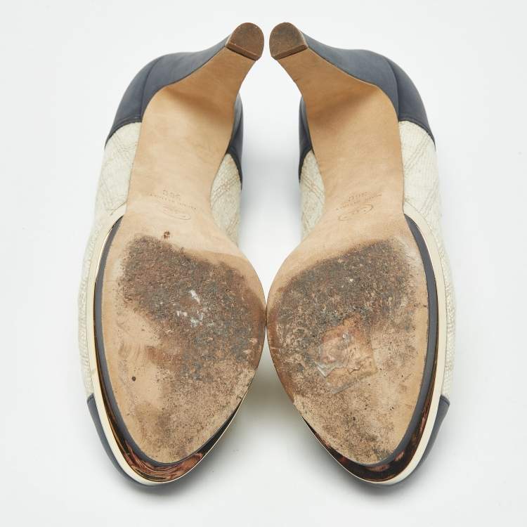 Pre Owned Chanel CC Size 36 Cream/Blue Leather and Tweed Platform Pumps